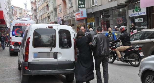Oyuncak Silahla Evi Soymaya Kalktı