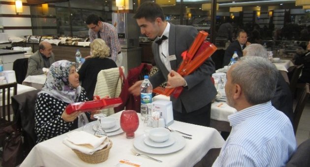 Özdilek’te Sevgilerini Anlattılar