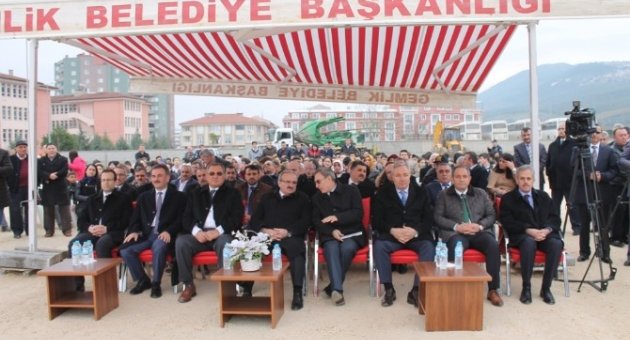 Özdilek’ten Gemlik’e Okul