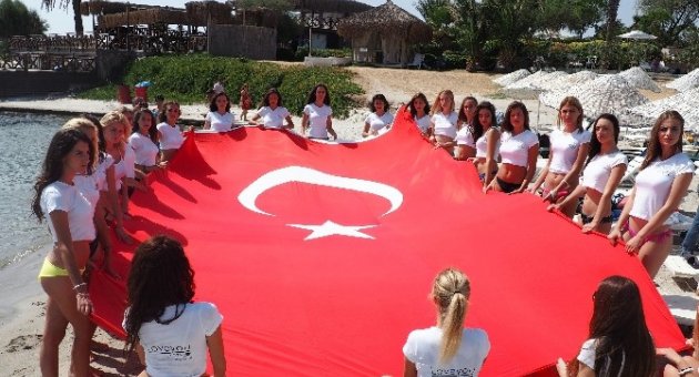 (özel) Güzeller Dev Türk Bayrağı Açtı