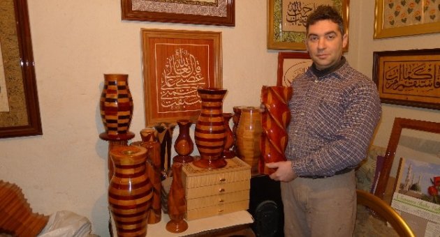 (özel Haber) Ahşabı Sanata Dönüştürdü