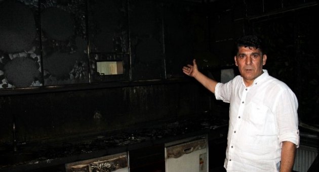 (özel Haber) Bayram Öncesi Evi Küle Dönen Aile Sokakta Kaldı