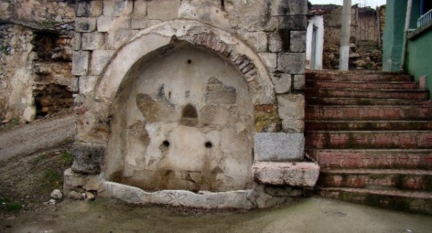 (özel Haber) Bu Köyün Her Yerinde Tarih Yatıyor