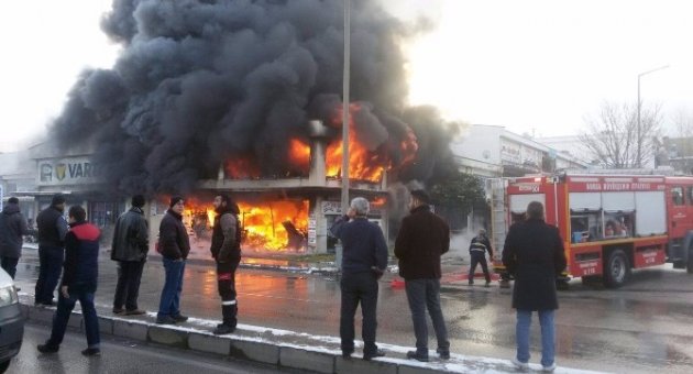 (özel Haber) Bursa’da Sanayi Sitesi’nde Korku Dolu Anlar