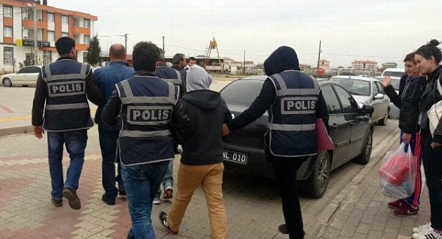 (özel Haber) Cinayet Zanlısı Sahte Kimlikle Yakalandı