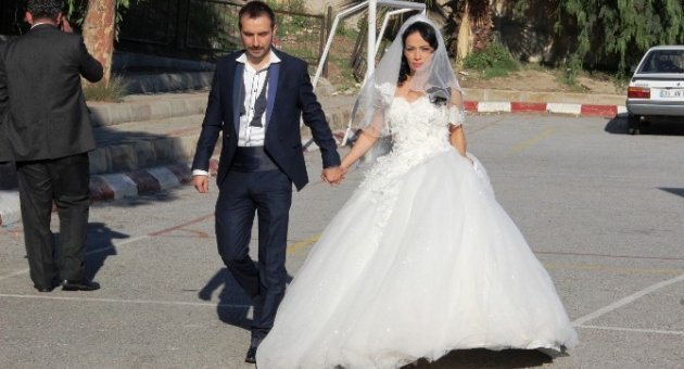 (özel Haber) Düğünden Önce Sandığa Koştular