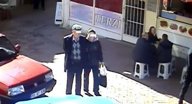 (özel Haber) Düzmece Kavgayı Ayırırken Maaşından Oldu