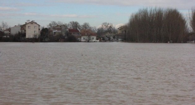 (özel Haber) Edirne’de Sel Mağdurları Helikopterlerle Naklediliyor