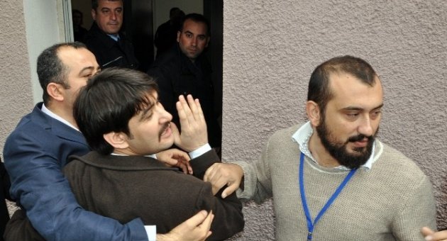 (özel Haber) İzmir’de Yasa Dışı 170 Bin Kez Dinleme Yapıldığı İddiası