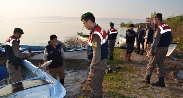 (özel Haber) Jandarmadan Balıkçılara Şafak Baskını
