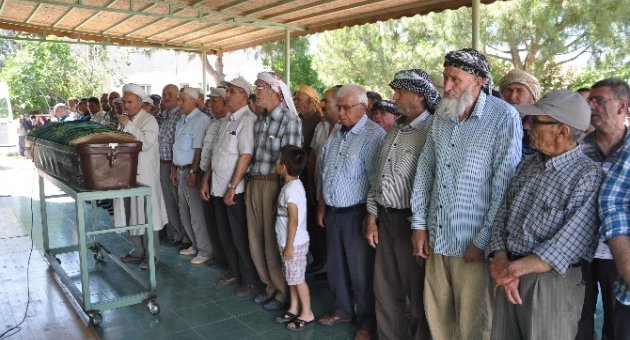 (özel Haber) Vinç Kazasında Ölen İşçiye Son Veda