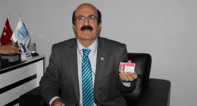 (özel Haber) “chp’nin Zencisiyim” Diyerek Genel Başkanlığa Aday Oldu