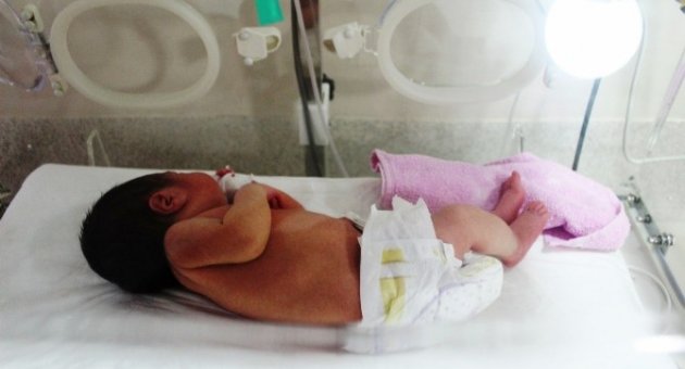 (özel Haber) Yüzünü Bile Görmediği Bebeğini Hastanede Bırakıp Kaçtı