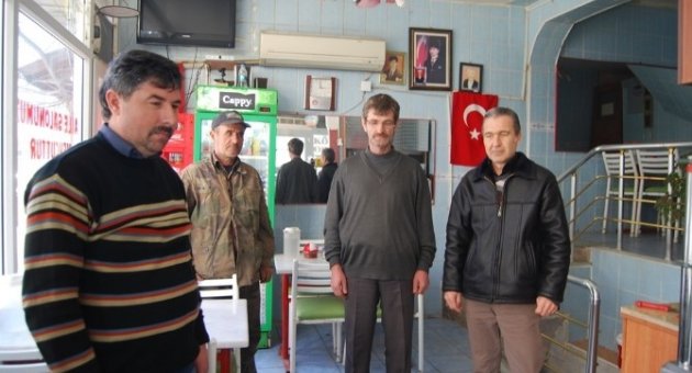 Özgecan İçin Duran Adam Eylemi
