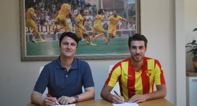 Özgür İleri Göztepe’de