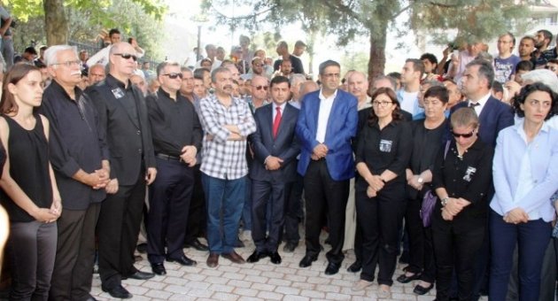 Patlamada Ölen Anne İle Oğlu Son Yolculuğuna Uğurlandı