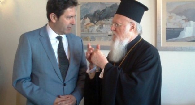 Patrik’ten Yunan Konsolosluğu’na Ziyaret