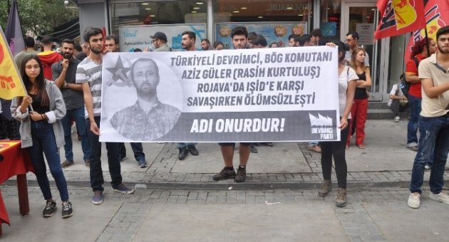 Polisten Eylemciye Destek Olan Vatandaşa Tokat Gibi Cevap