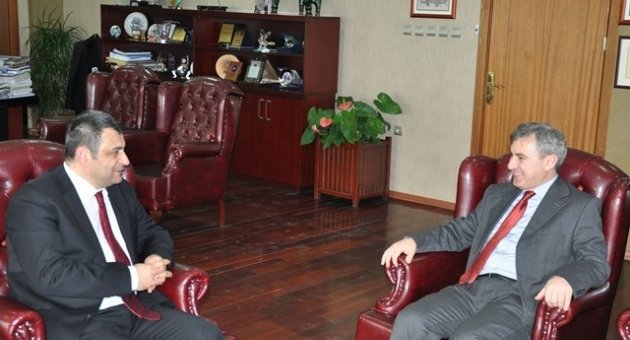 Rektör Adayı Er’den Rektör Laçiner’e Ziyaret