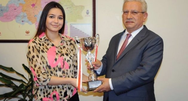 Rektöre Kupalı Ziyaret