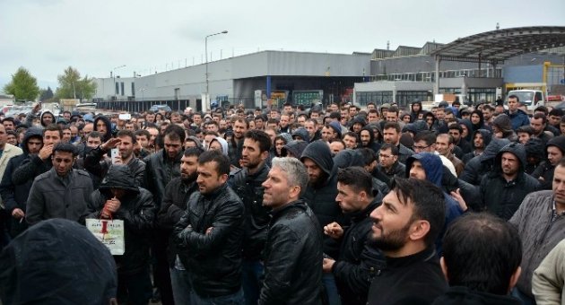 Renault İşçileri Kendi Sendikalarından Şikayetçi