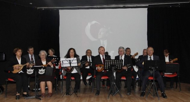 Ressam Öğretmenlerin Eserleri Görücüye Çıktı