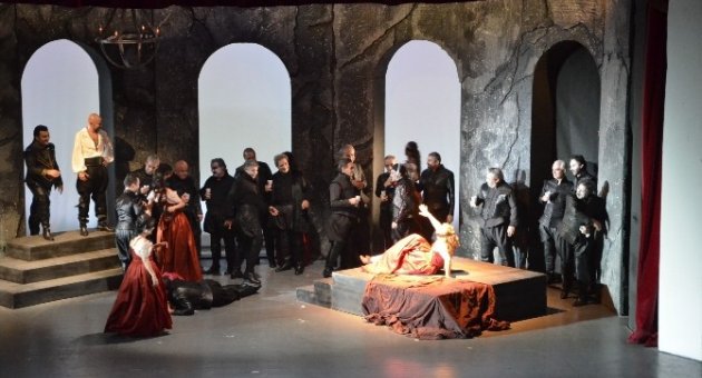 Rigoletto Oyunu Beğeniyle İzlendi