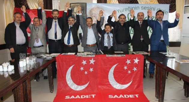 Saadet Partisi’nin Milletvekili Adayları Aliağa’da Partililerle Buluştu