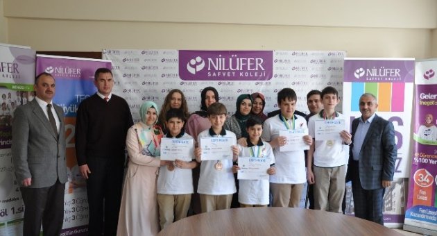 Safvet Koleji İki Kategoride Dünya Üçüncüsü Oldu