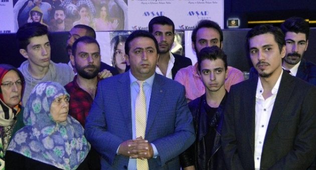 Sağ Sol Olaylarını Ve İhtilali Anlatan Kafes, Bursalılarla Buluştu