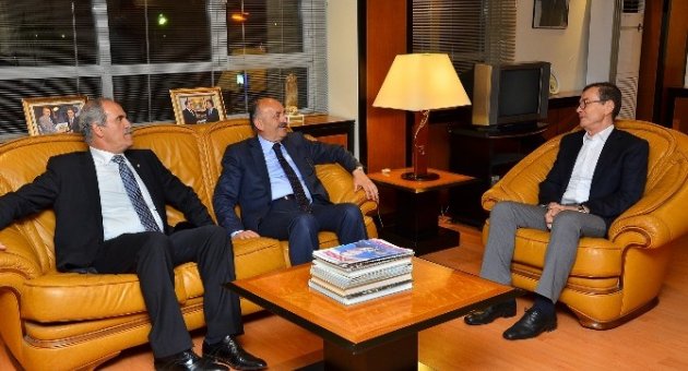 Sağlık Bakanı Müezzinoğlu’ndan, Turhan Gençoğlu’na Ziyaret