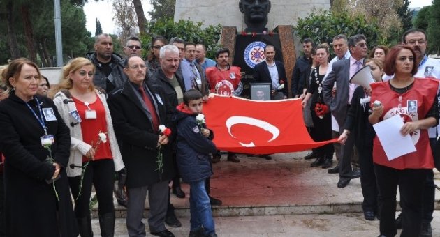 Sağlıkçılar, Üniversitede Huzur İstedi