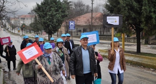 Sağlıklı Beslenme Ve Hareketli Yaşam Yürüyüşü Etkinliği