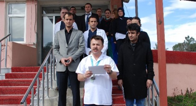 Sağlık-sen Üyeleri Basın Açıklaması Yaptı