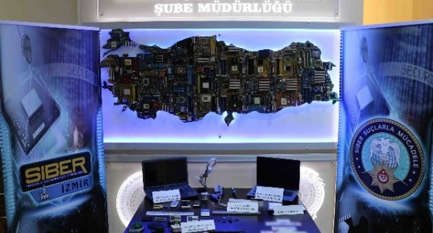 Sahte Kartlarla Atm’den Para Çeken Dolandırıcılara Suçüstü