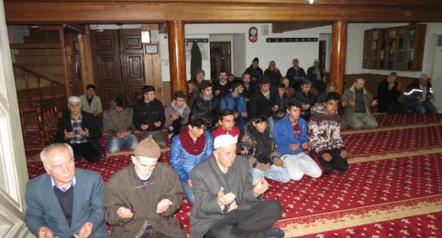 Saldırıda Şehit Düşen Mhp’li Akyıldız İçin Malkara’da Mevlit Okutuldu