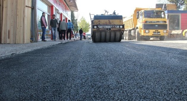 Sanayinin Yolları Asfaltlanıyor