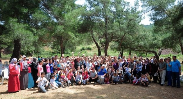 Seferihisar’da Çok Özel Piknik