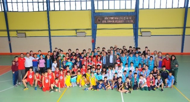 Seferihisar’da Uluslararası Basketbol Akademisi