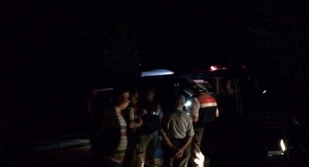 Şelaleye Çıkmak İsterken Kayboldular
