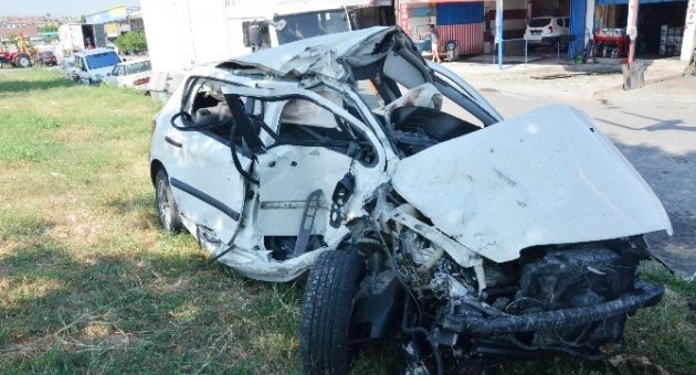 Selçuk’ta Turist Taşıyan Midibüs Kaza Yaptı: 16 Yaralı