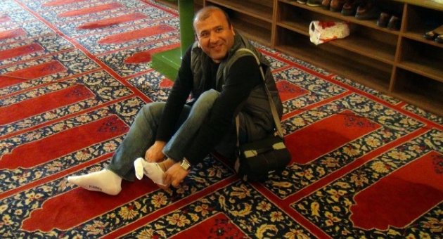 Selimiye Camii’nde ‘ücretsiz’ Çorap Dağıtımı Başladı
