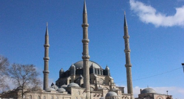 Selimiye Cami’nin Yeni Jeneratör Sistemi Kuruluyor