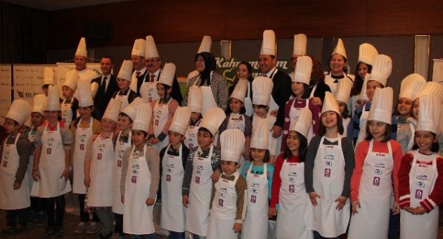 Sevgi Evlerindeki Çocuklar Kahramanlarıyla Buluşuyor