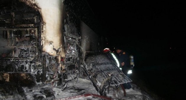 Seyir Halindeki Yolcu Otobüsü Yandı