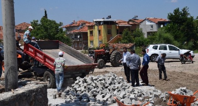 Sındırgı Belediyesi’nden Çevre Düzenlemesi