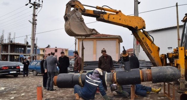 Sındırgı’da Sıcak Su Çalışmaları Devam Ediyor