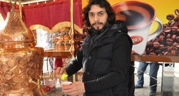 Soğuk Havada Bedava Sıcak Salep