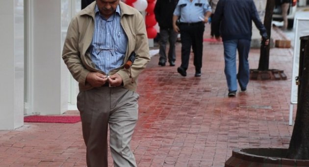 Soğuk Ve Yağışlı Hava Geldi, Kışlıklar Dolaptan Erken Çıktı