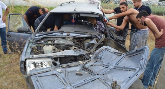Sollama Yapmak İsteyen Sürücü Otomobilde Sıkıştı